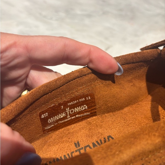 Minnetonka Classic  Brown Suede Moccasins - Picture 5 of 5